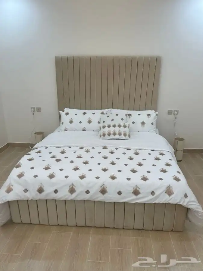 تفصيل غرف نوم وتركيب ديكورات خشبية 7