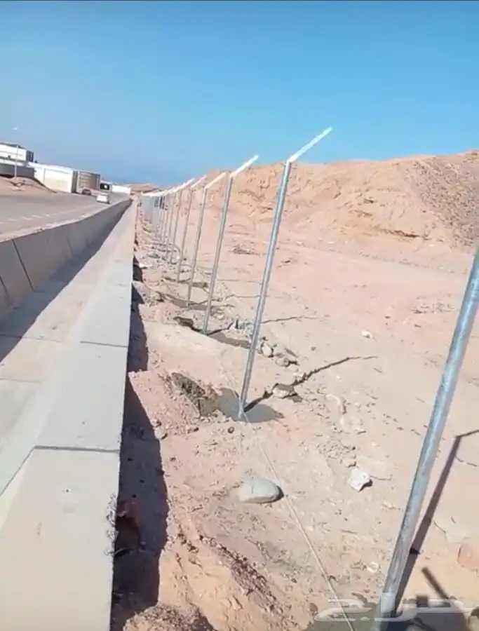 تركيب شبك ملاعب ومزارع قسم السياجات لدى الشركه 81