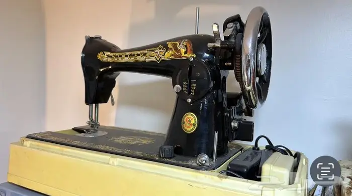 للبيع مكائن خياطة قديمة 4