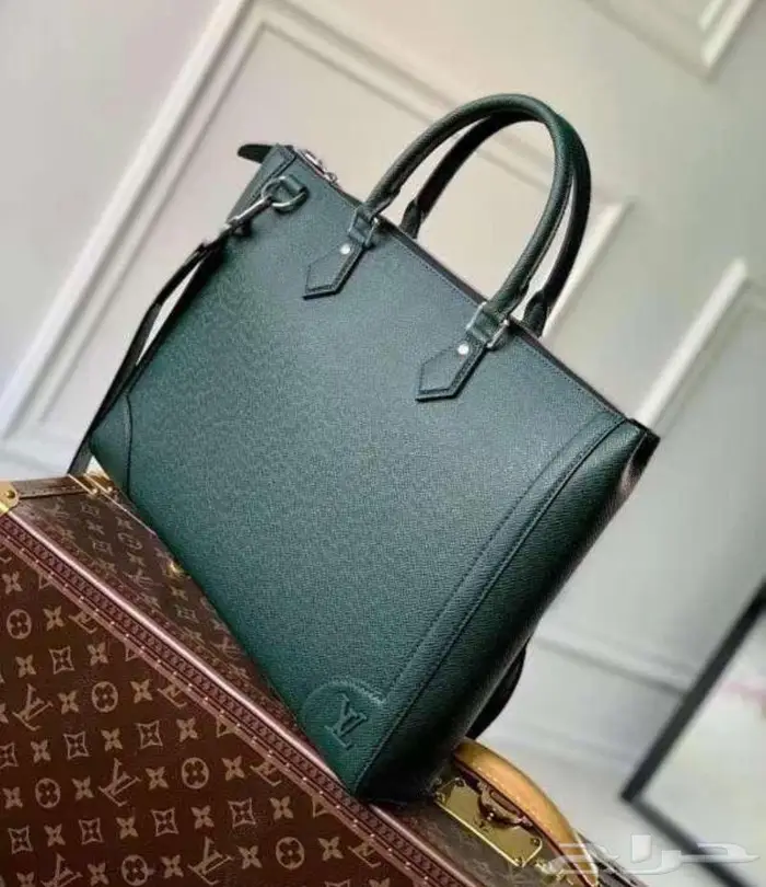 شنط لاب توب لويس فيتون ويدوية ماركات متعددة 0
