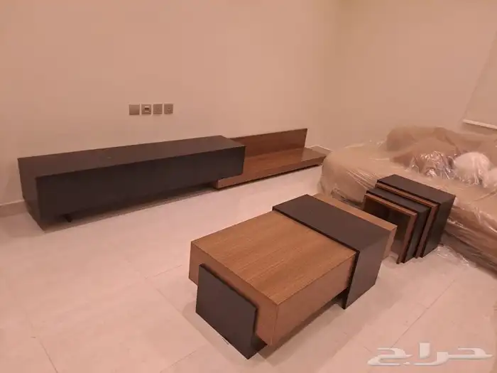 طاولات تلفاز - مكتبات خشب - ركن كوفي - مداخل 9