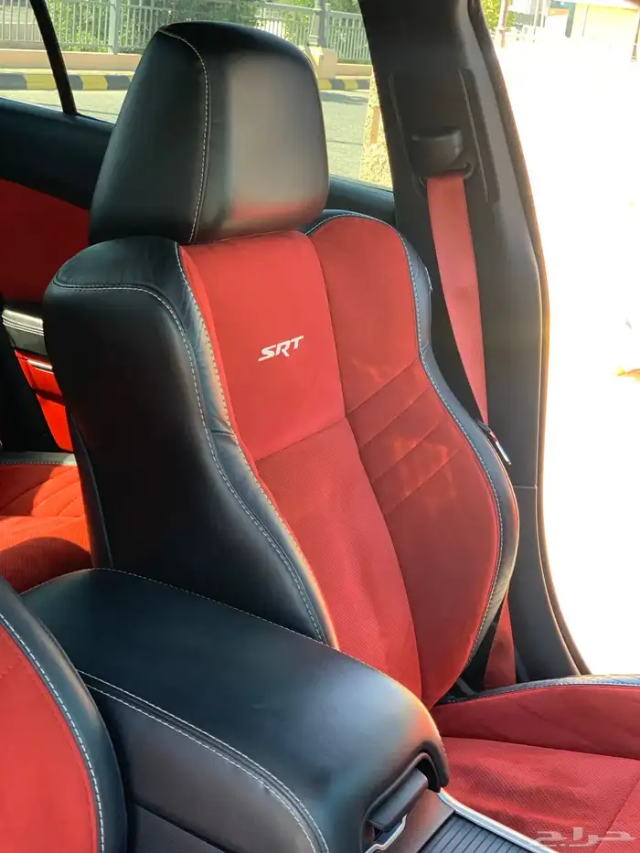 تشارجر SRT 39km ولوحة مميزة 13