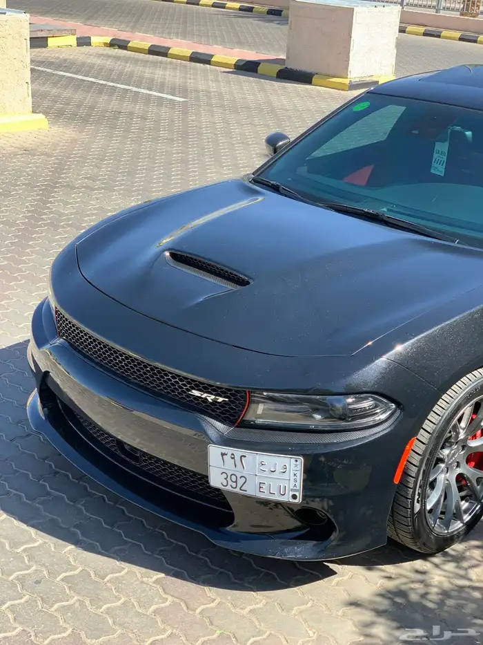 تشارجر SRT 39km ولوحة مميزة 0