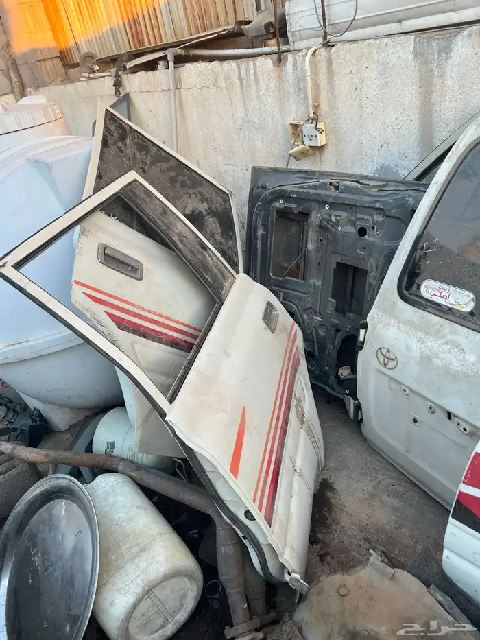 قطع جيب صالون من 97 وتحت بودي وداخليه وظفيره 17