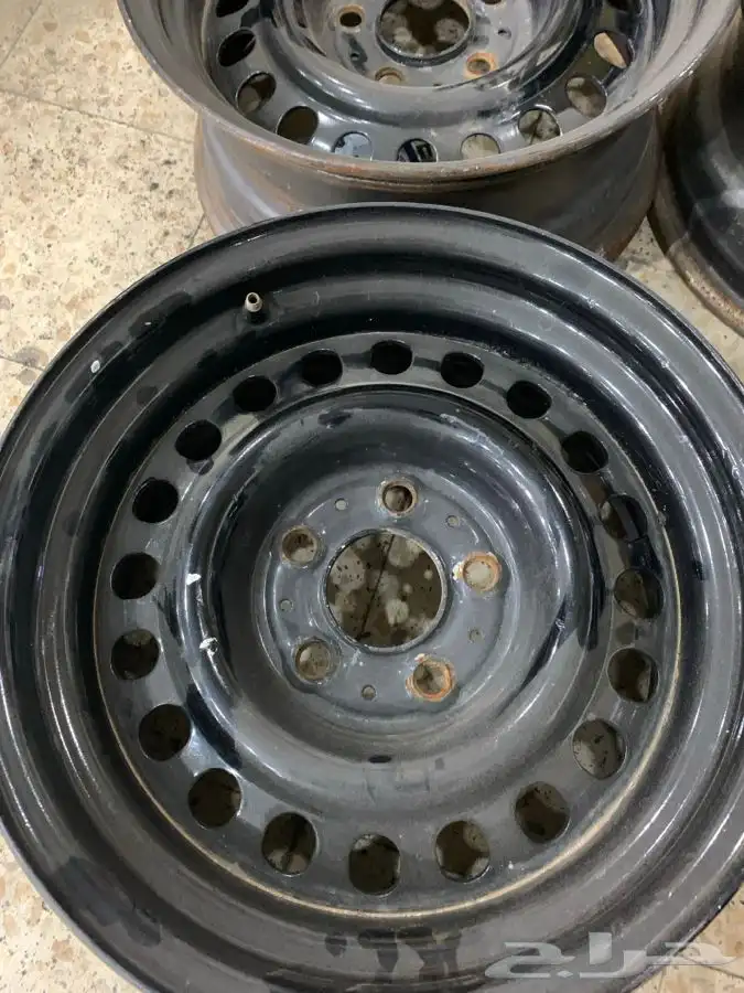 جنوط مرسدس بدون كفرات 1