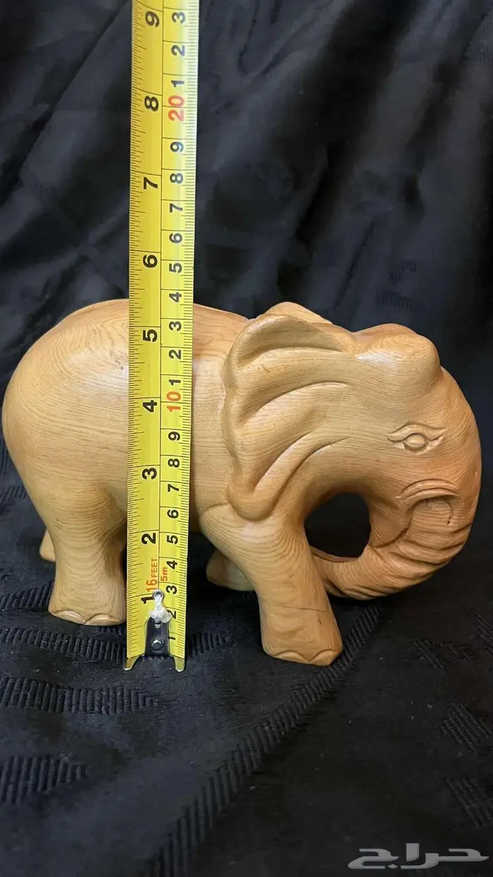 مجسم فيل من الخشب 1