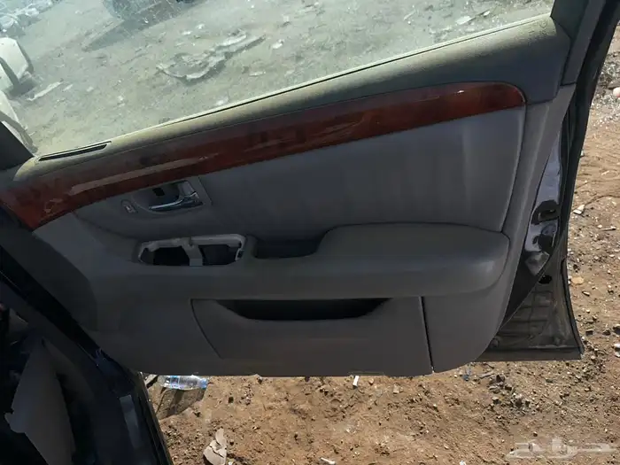 قطع تشليح لكزس Ls430 موديل 2001 2