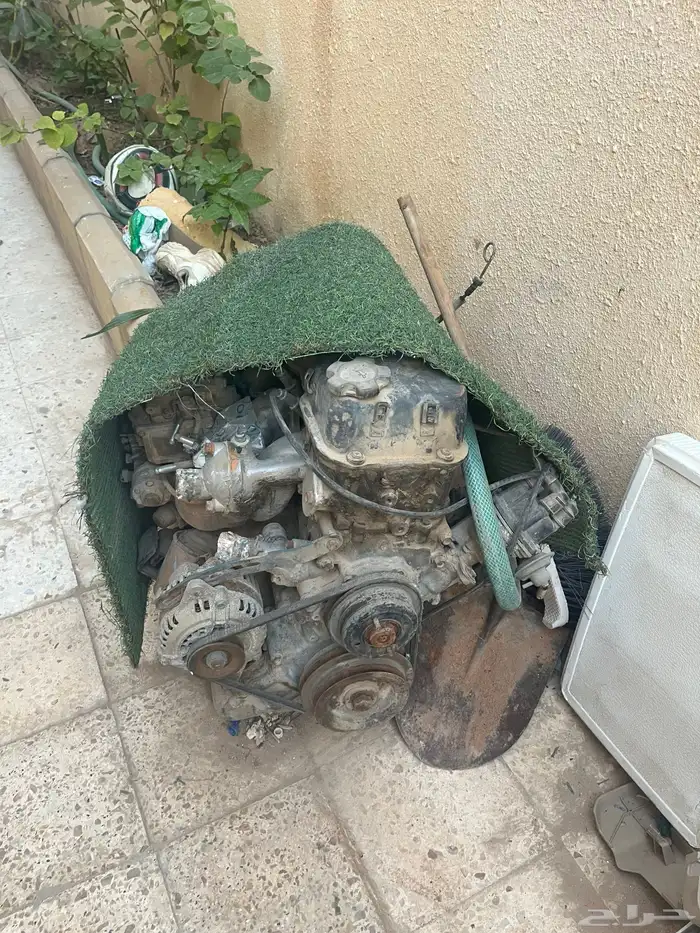 مكينة وقير باص نيسان 94 ممشاها اقل من 120 الف 1