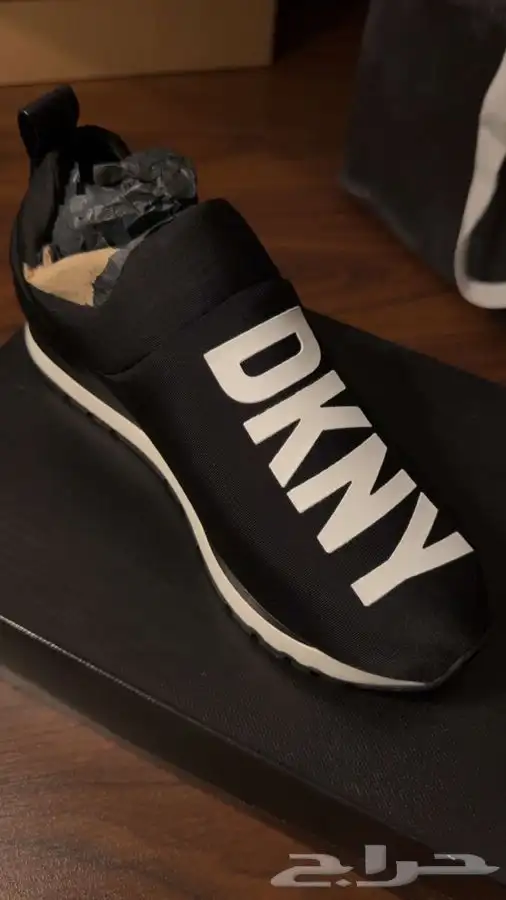 للبيع جزمة دكني جديدة لم تستخدم 1
