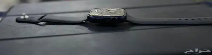 ساعة Apple مكسورة الشاشة 1