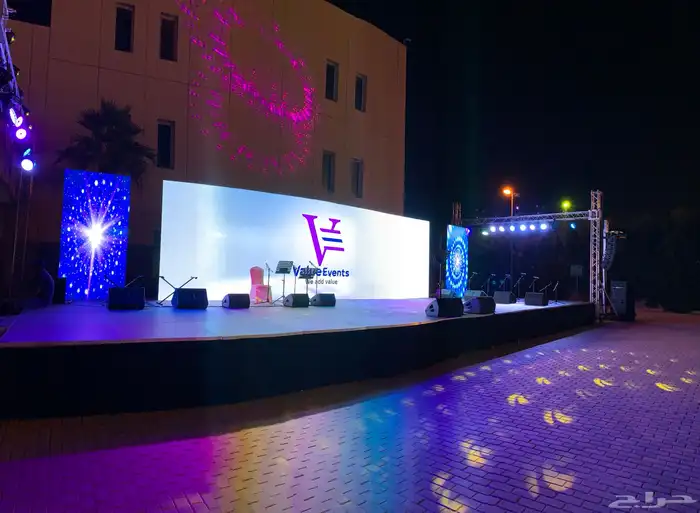 شاشات عملاقة p2.6 مساحات كبيرة لجميع الفعاليات 0
