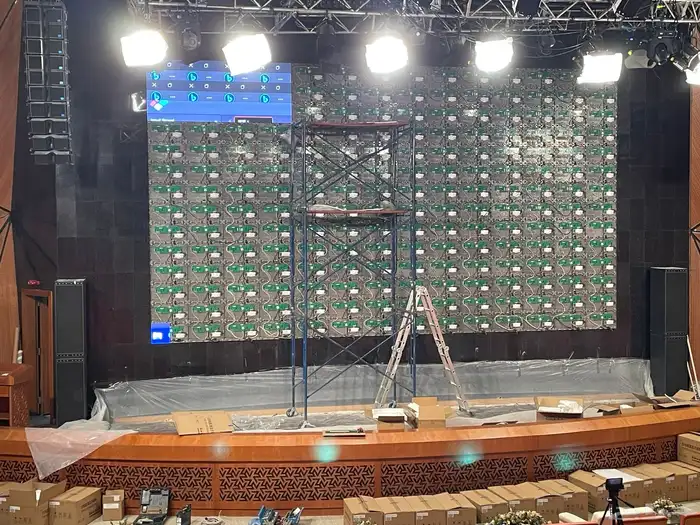 شاشات اعلانية LED 12