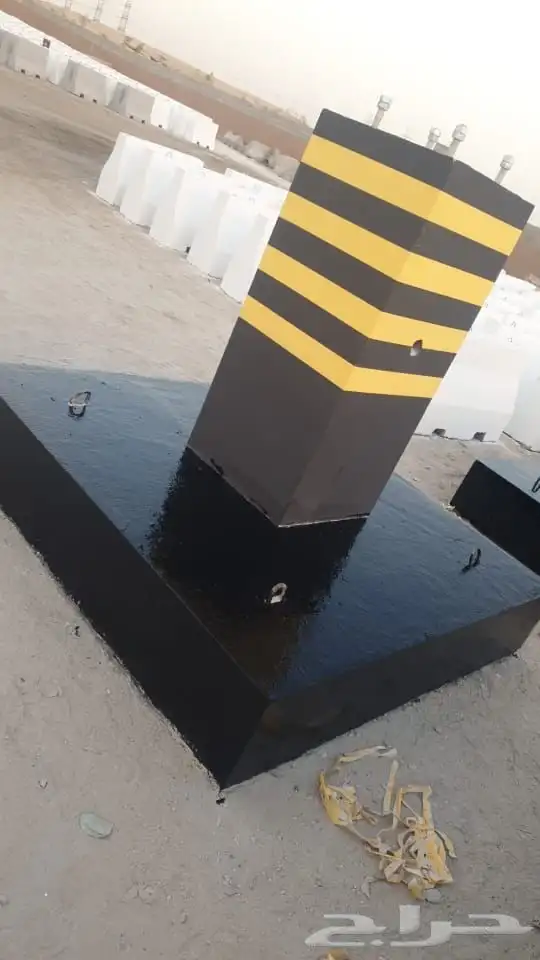 حواجز خرسانية قواعد انارة 22