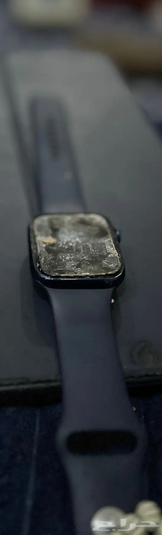 ساعة Apple مكسورة الشاشة 3