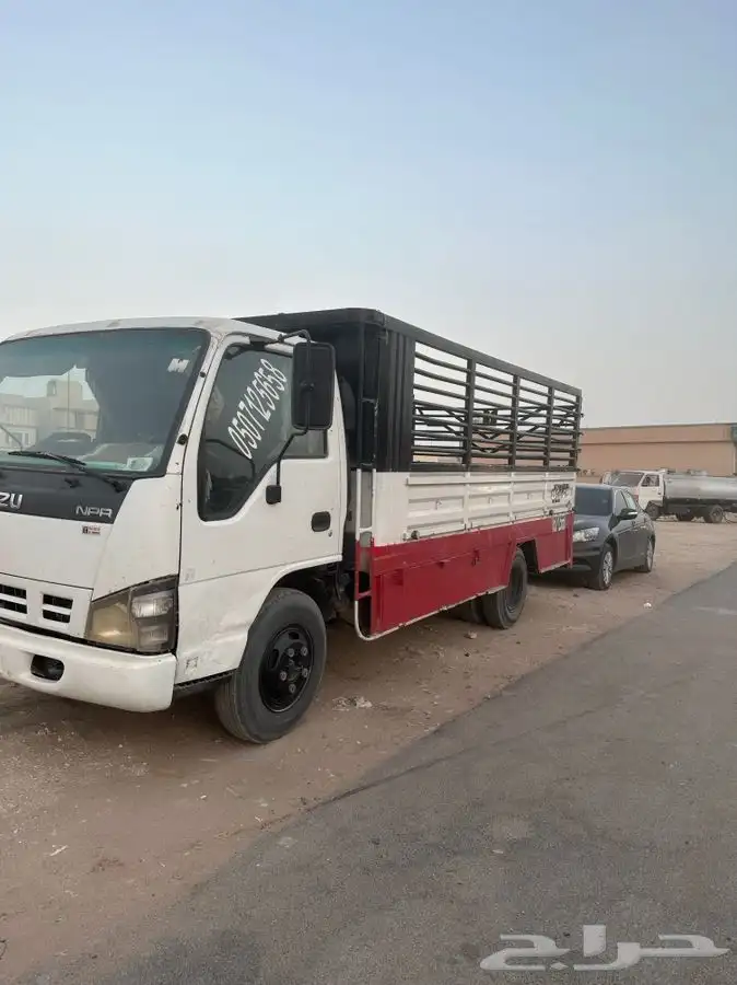 نقل عفش داخل وخارج الرياض 0