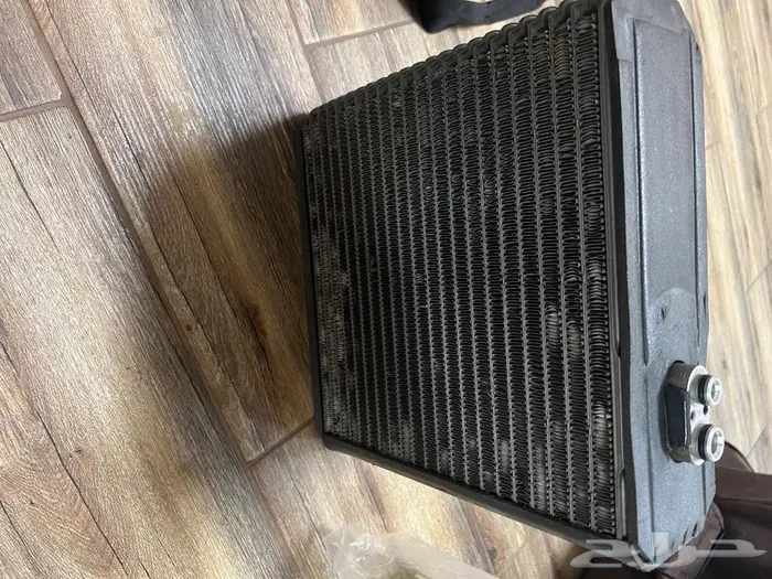 للبيع قطع غيار تويوتا لاندكروزر موديل 2007 36