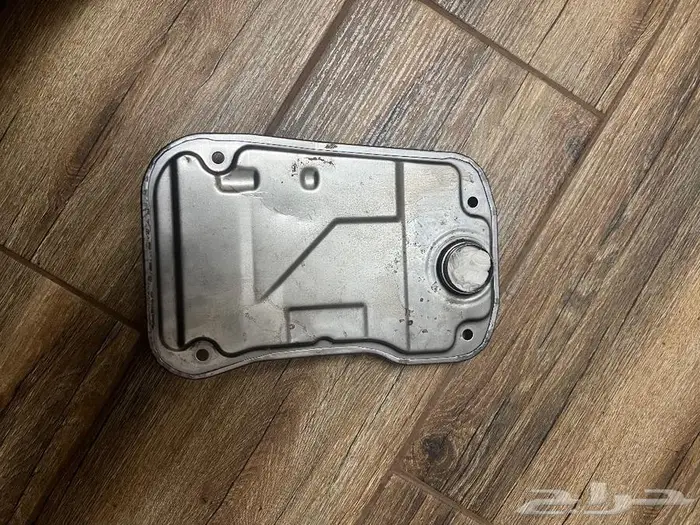 للبيع قطع غيار تويوتا لاندكروزر موديل 2007 40