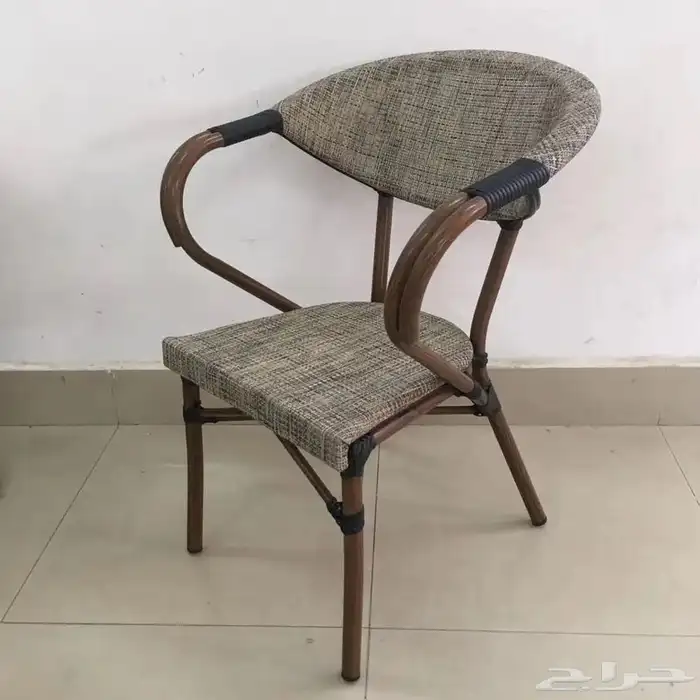 كراسي كافيهات خشب وطاولات موديلات مميزة 59