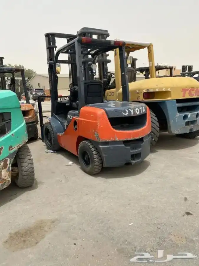 فوركلفت رافعة شوكية للايجار اليومي والشهري تاجير رافعات 21