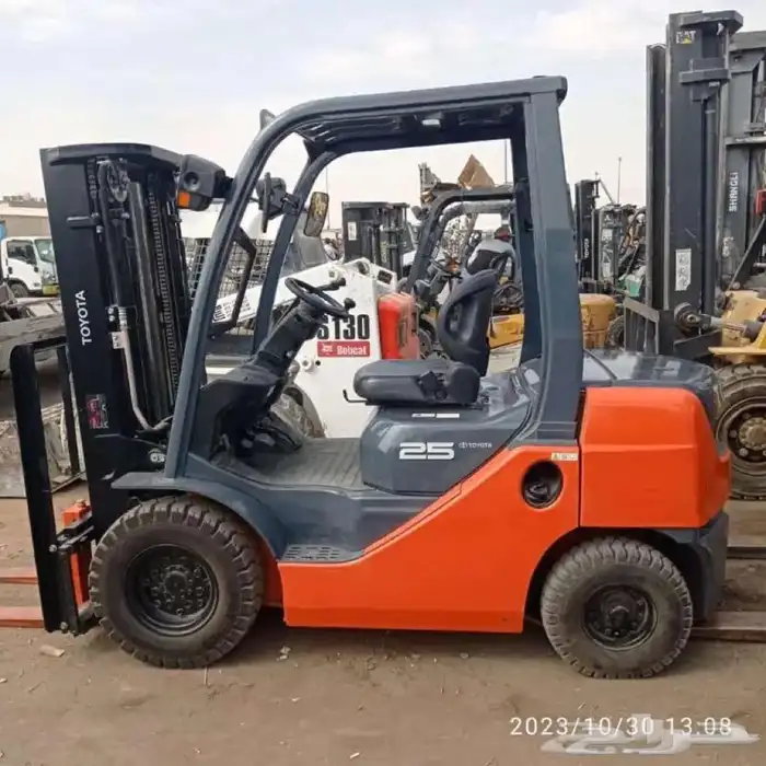 فوركلفت رافعة شوكية للايجار اليومي والشهري تاجير رافعات 12