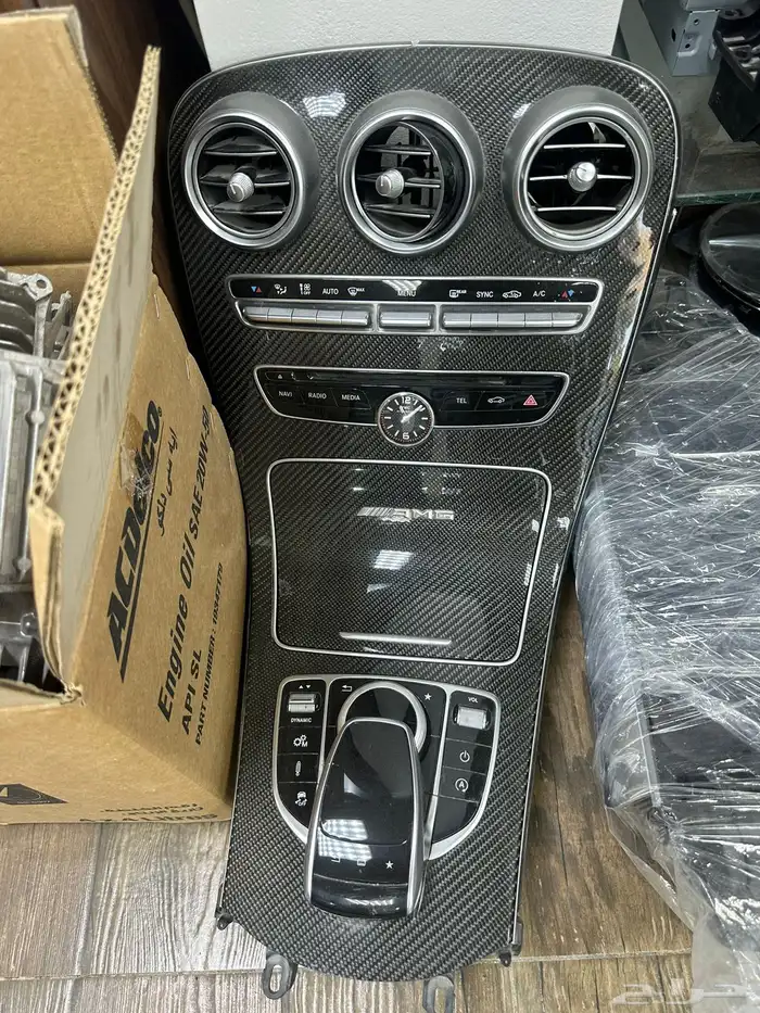 قطع غيار مرسيدس 10