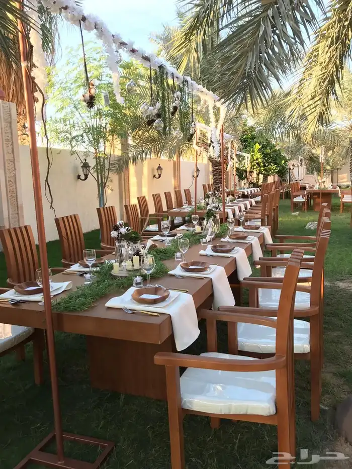 طاولات وكراسي خشب زان للبيع 0