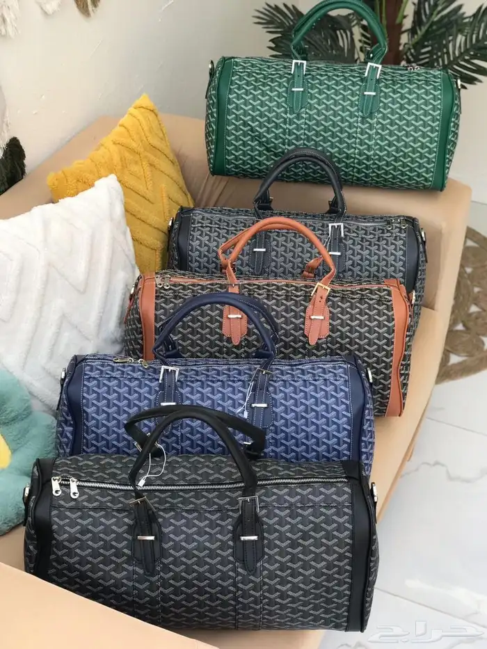 شنط سفر بعرض اليوم الوطني 7