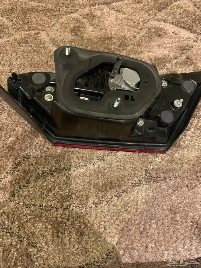 اصطب شنطة يسار كامري 2023 3