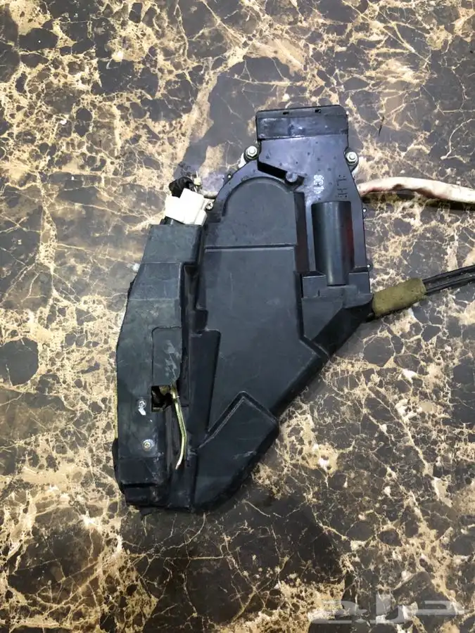 قفل شنطة وباب لكزس 1