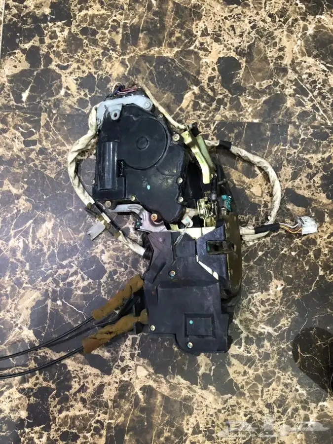 قفل شنطة وباب لكزس 0