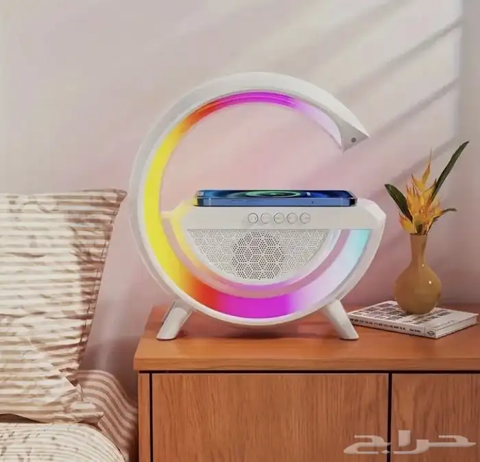 منصة شحن لاسلكي 3 في 1 مزودة بسماعة سبيكر واضاءة LED 0