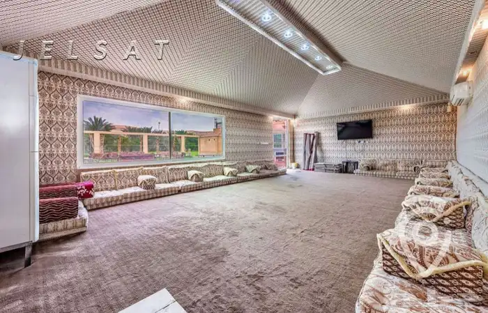 عندك فعاليه كبيرة عندنا منتجع اكبر 10