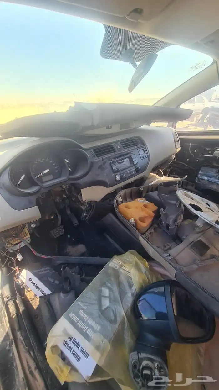 ريو كيا rio kia ( تشليح ) 4