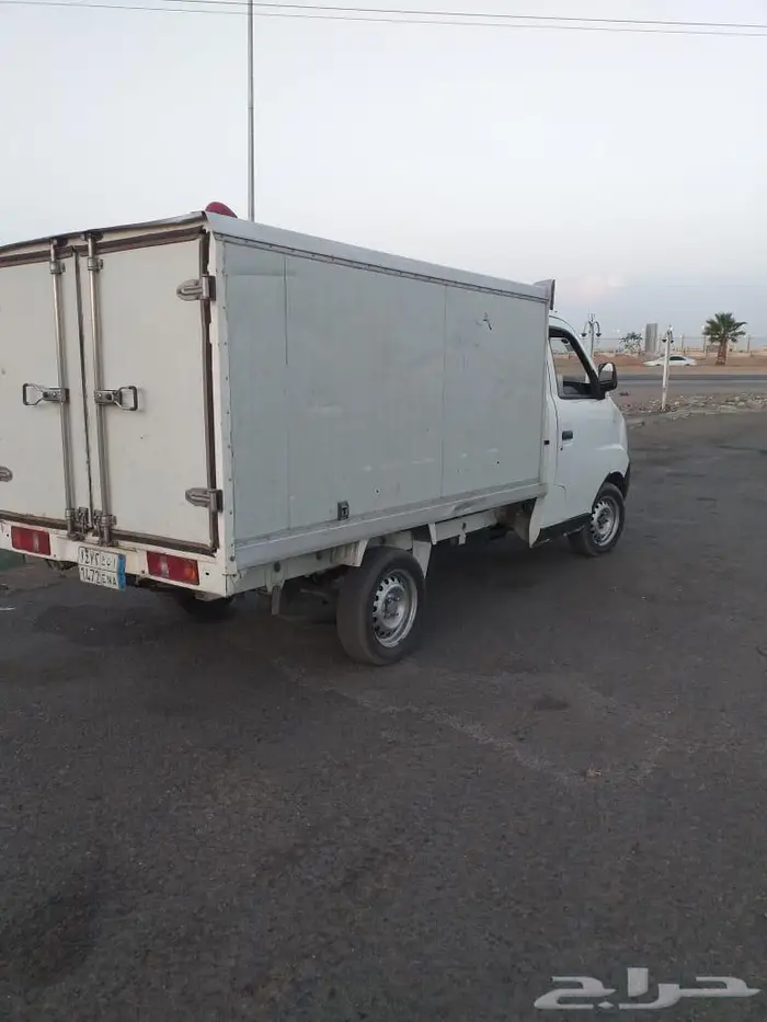 دباب بصندوق حافظه لتوصيل الأعاشه الى نيوم واماله 0