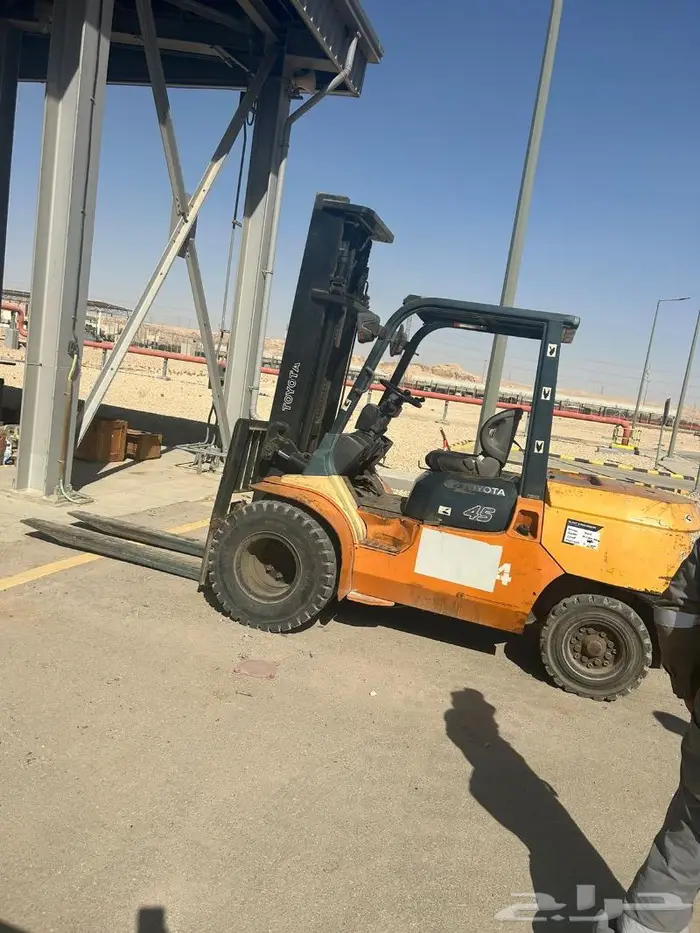 إيجار رافعات شوكيه 4