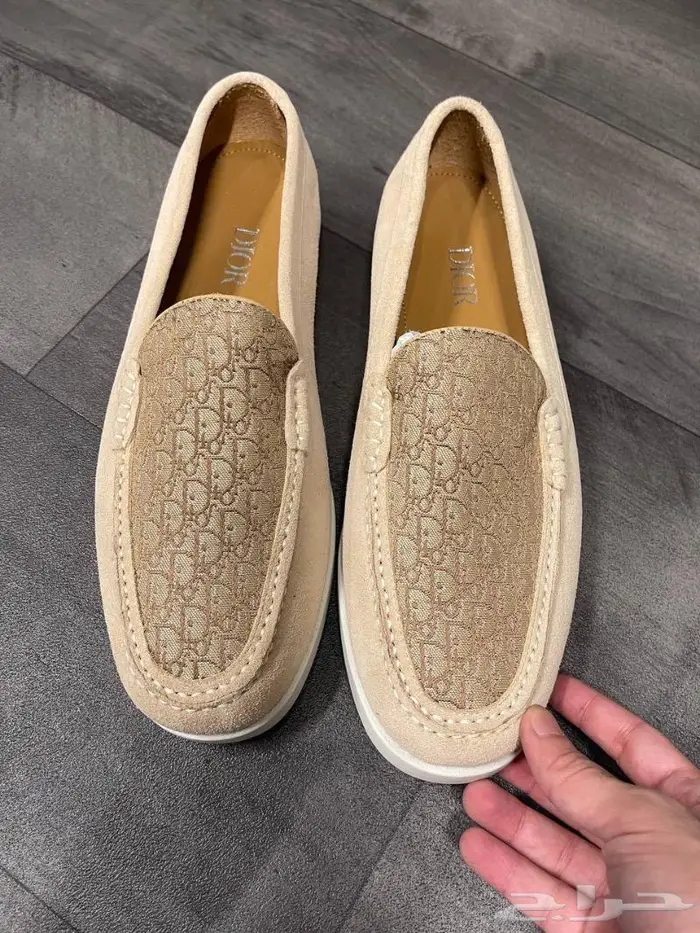 جزمة رسميه برادا 16