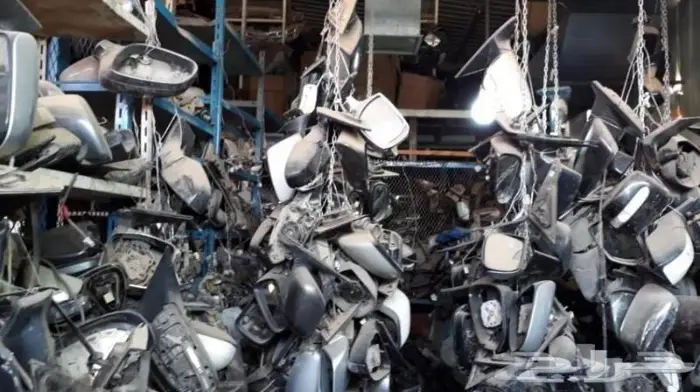 للبيع بضاعة محل كاملة مرايات جميع انواع السيارات 3