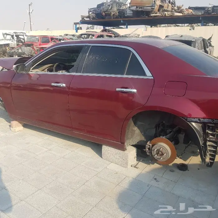 دودة وعلبة دركسيون وتنك بنزين تشارجر كرايزلر جراندشروكي 7