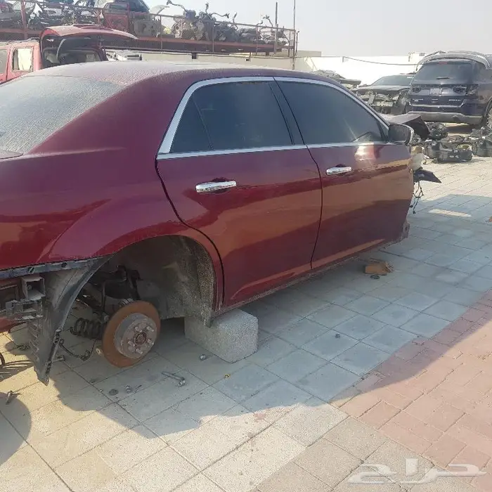 دودة وعلبة دركسيون وتنك بنزين تشارجر كرايزلر جراندشروكي 6