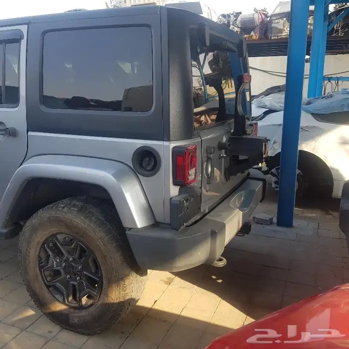 دودة وعلبة دركسيون وتنك بنزين تشارجر كرايزلر جراندشروكي 10