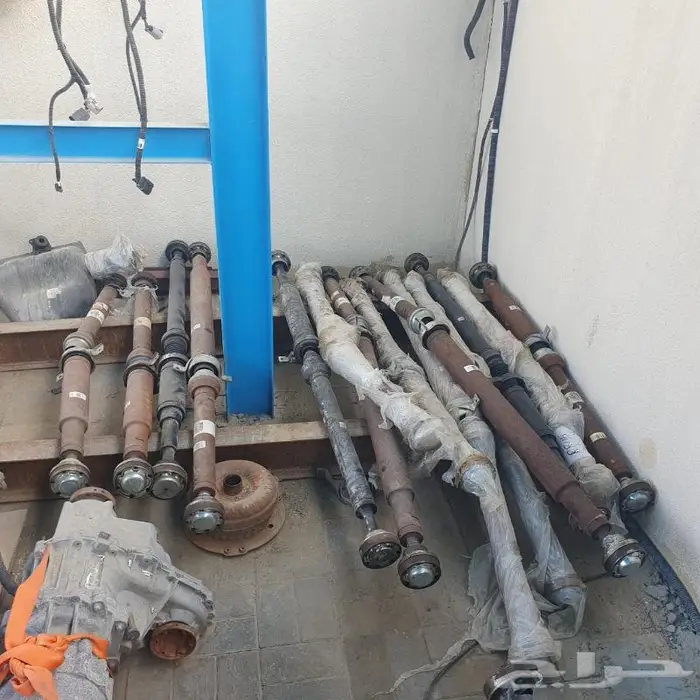 دودة وعلبة دركسيون وتنك بنزين تشارجر كرايزلر جراندشروكي 26