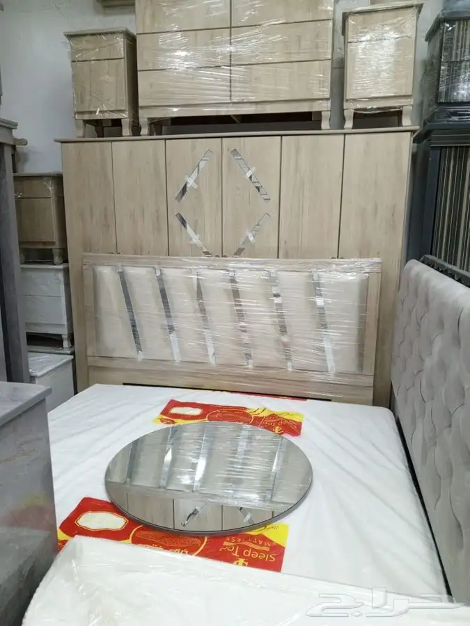 غرفه نوم كلاسيكيه فاخرة عاليه الجوده 3
