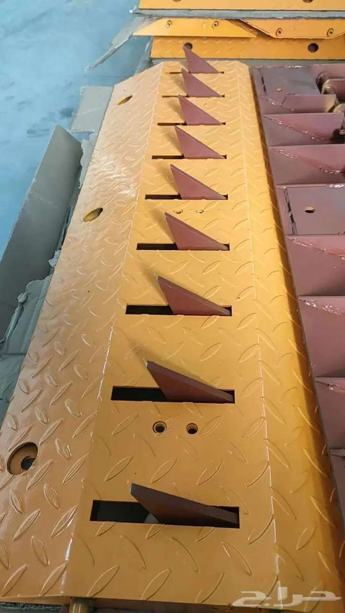 بوابة مواقف مع استيكر انظمة مواقف السيارات بوابات إلكترونية 2