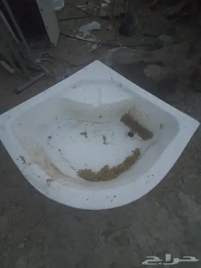 للبيع 2 بانيو كبير و2 مروش زاوية صغير 3