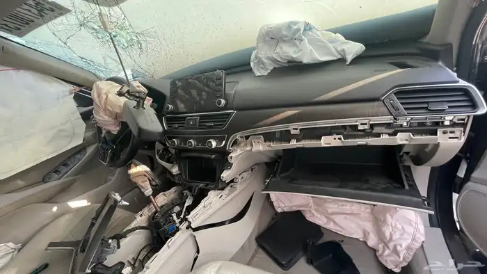 تشليح هوندا اكورد 2021 قطع غيار السياره في البحرين 17