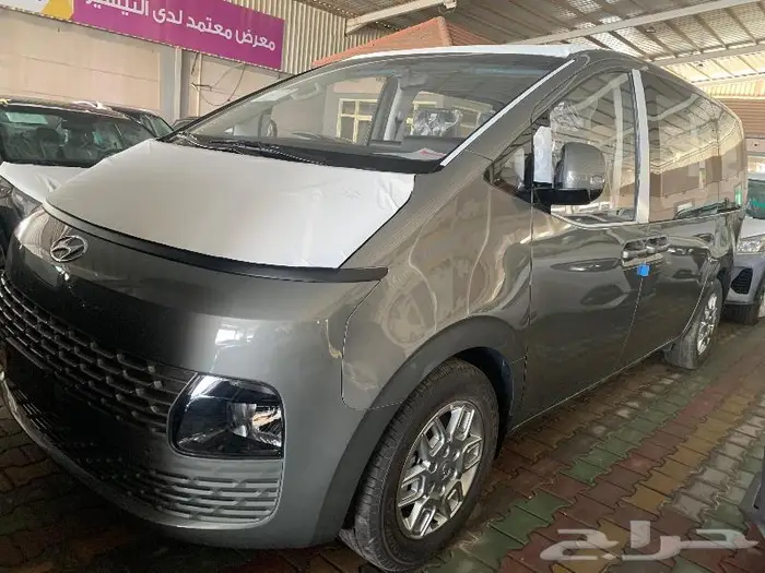 هيونداي ستاريا 2024 ديزل 9 راكب 0