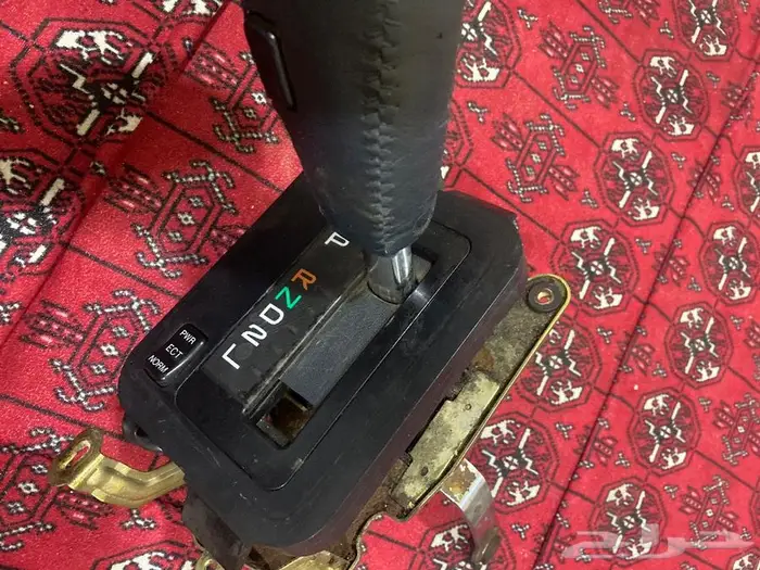 للبيع عصاة قير لكززس LS400 موديل 92 0