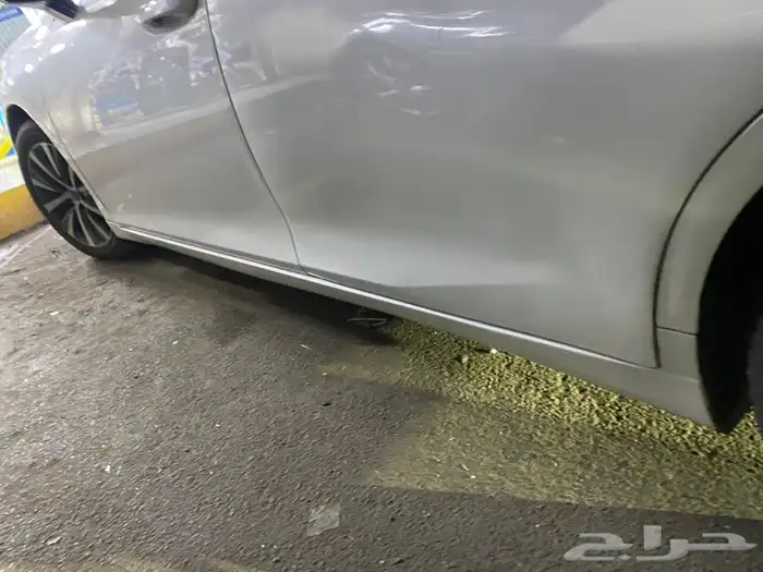 ازياق مساطر جانبيه لكزس es 2019 2