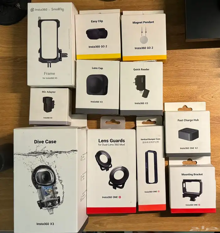 للبيع اكسسوارات insta360 اصلية وجديدة باسعار مخفضة 0