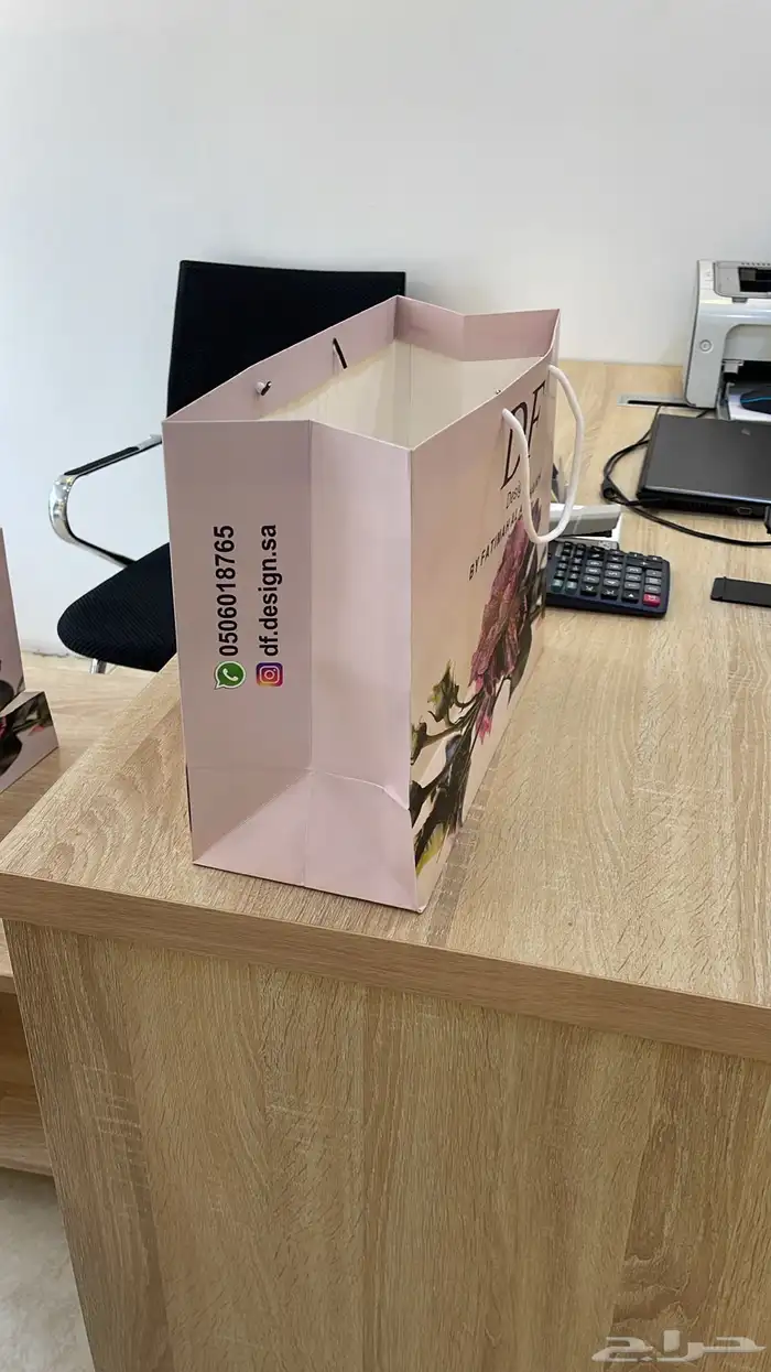 طباعة وتركيب استيكر طباعة مطبوعات ورقية لوحات مضيئة 67